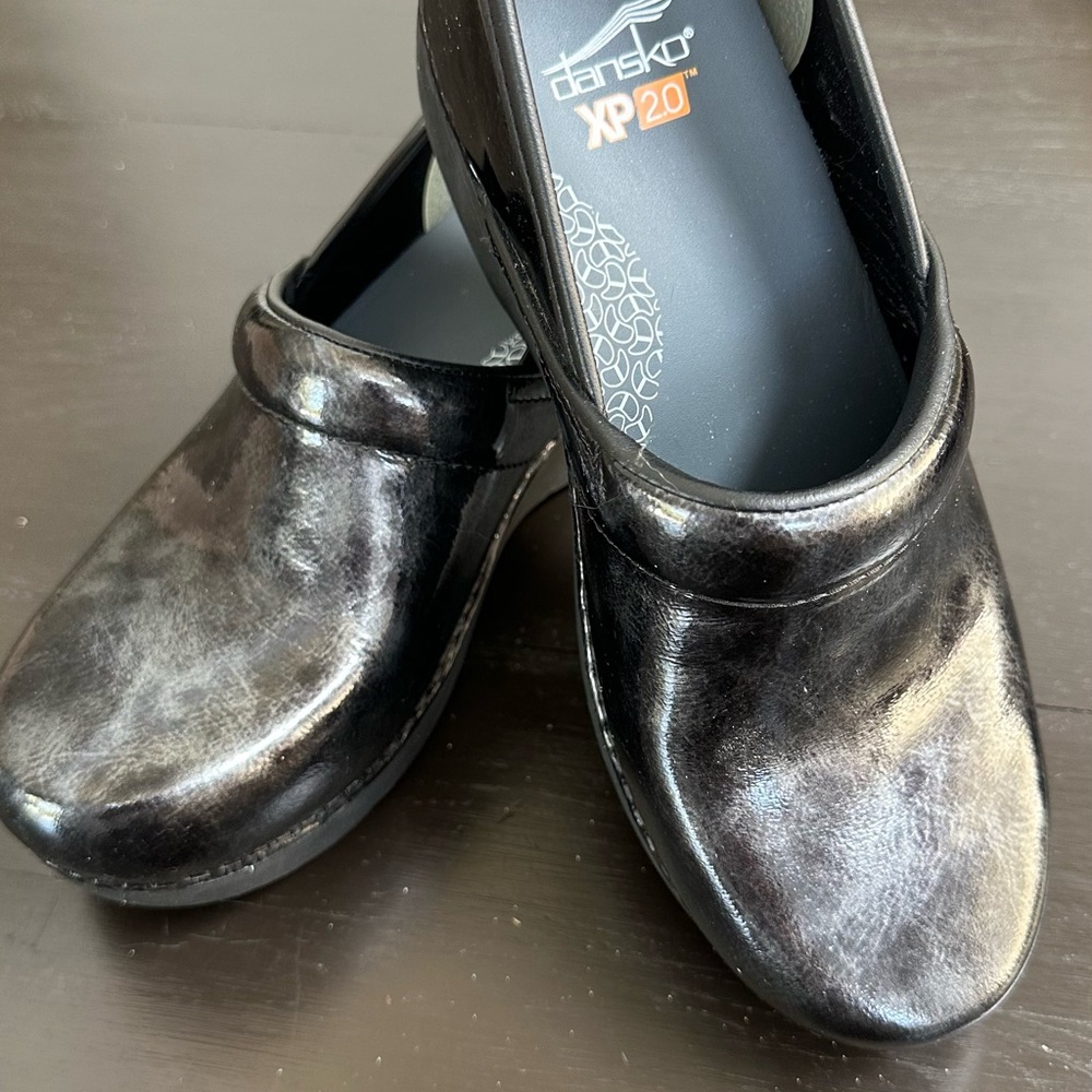 Dansko XP 2.0 Shiny Black/Grey Clogs